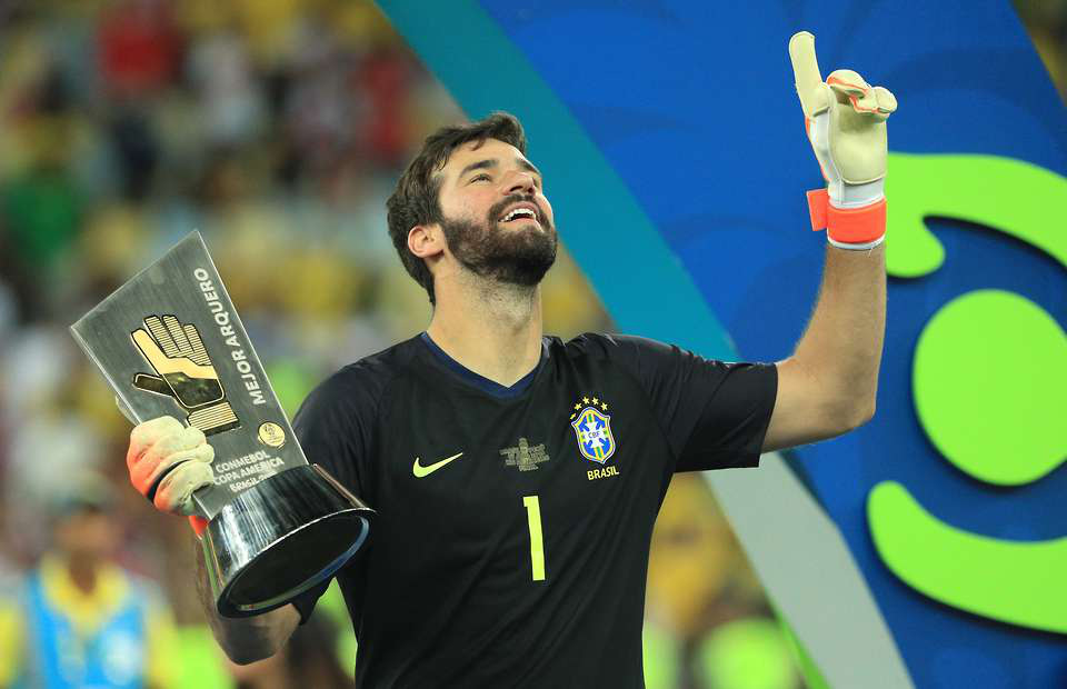 Cầu thủ Alisson Becker - Image 4