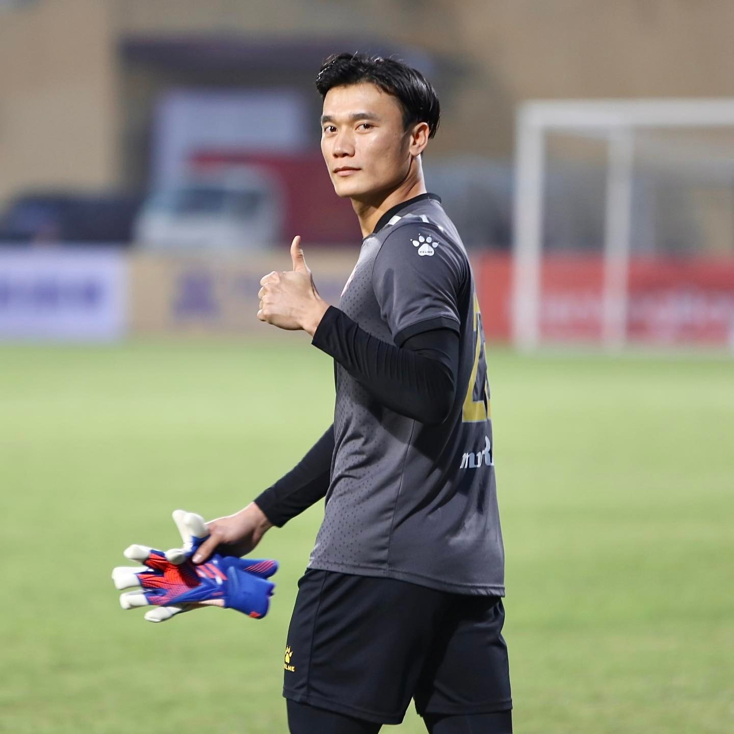 Cầu thủ Bùi Tiến Dũng - Image 4
