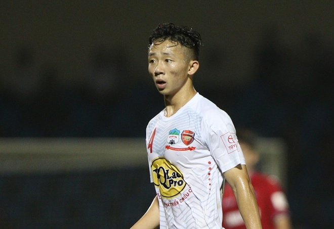 Cầu thủ Châu Ngọc Quang - Image 5