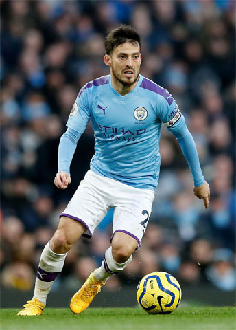 Cầu thủ David Silva - Image 5