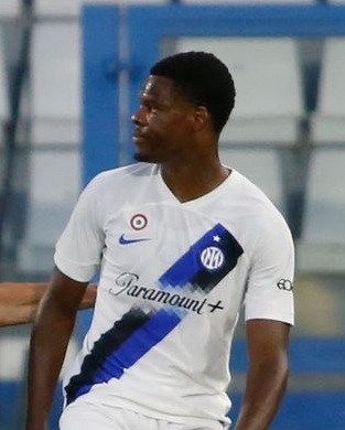 Cầu thủ Denzel Dumfries