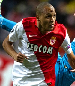 Cầu thủ Fabinho - Image 4