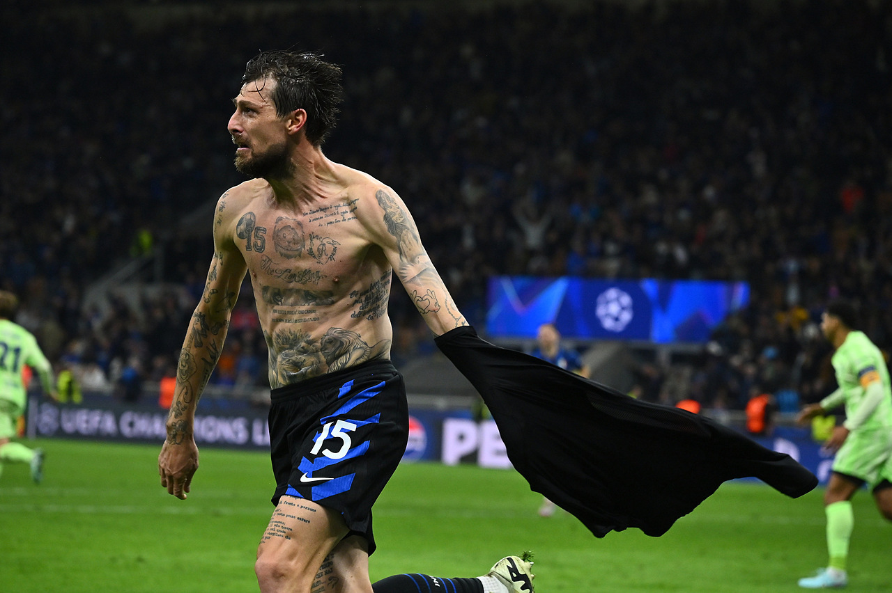 Cầu thủ Francesco Acerbi - Image 2
