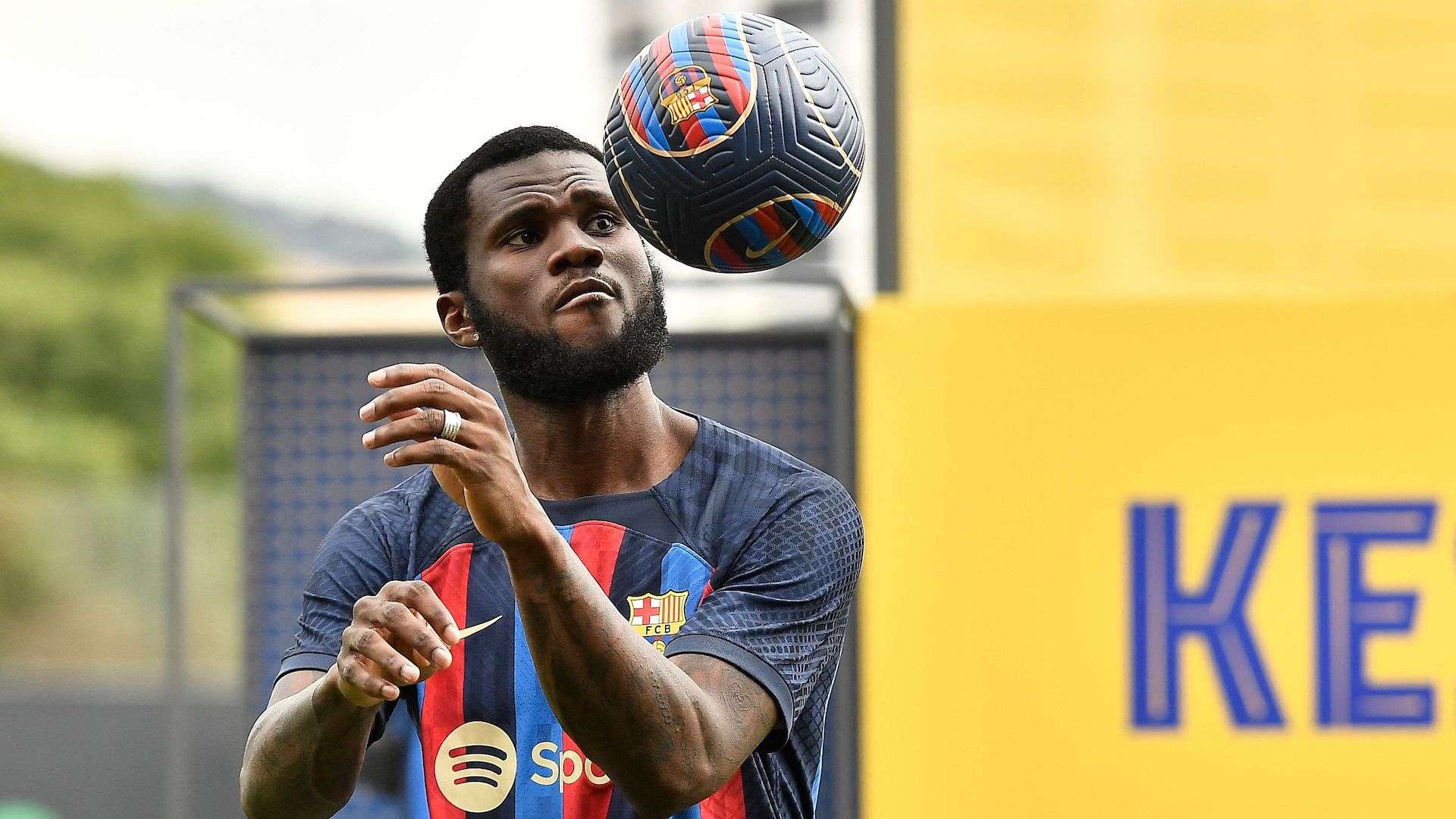 Cầu thủ Franck Kessie - Image 3