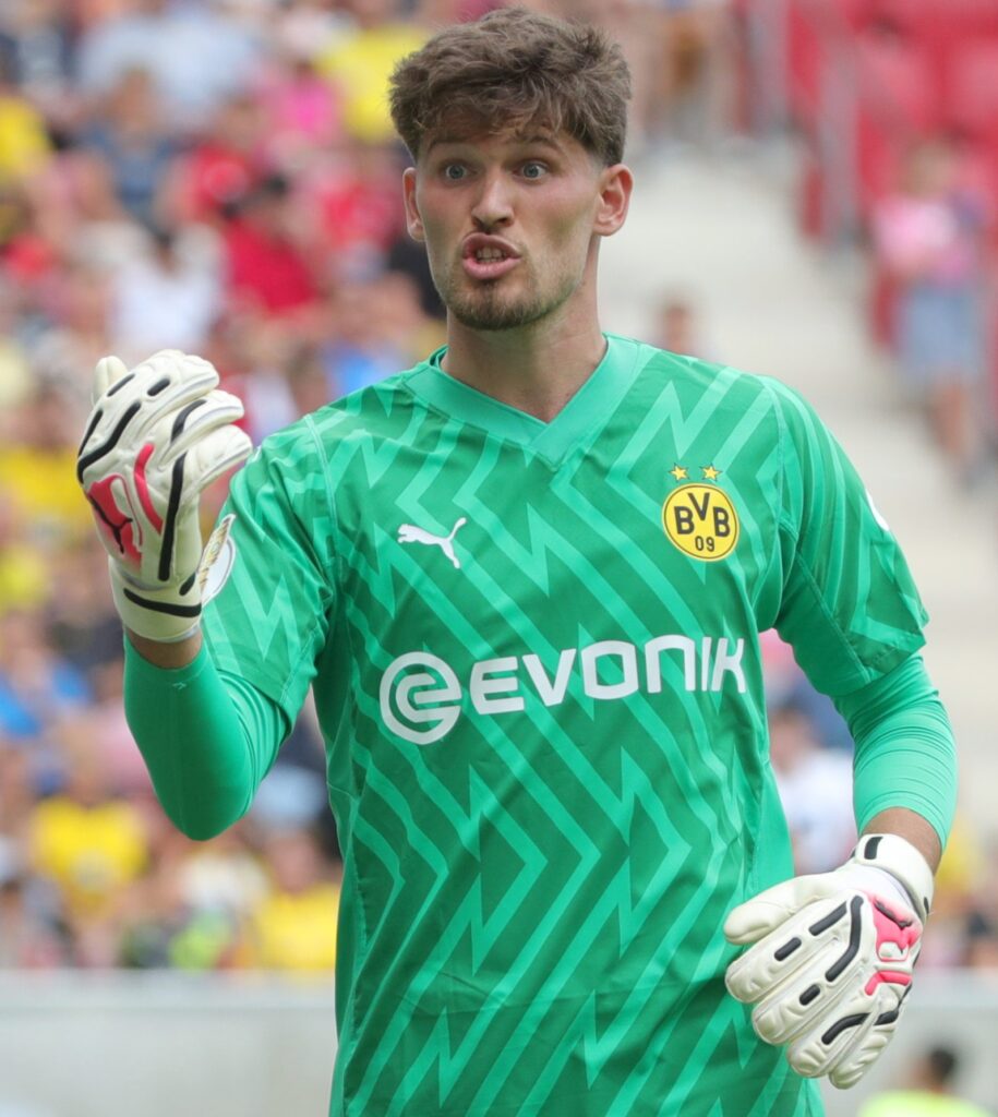 Cầu thủ Gregor Kobel