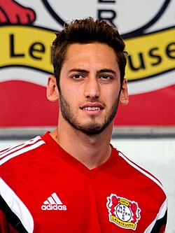 Cầu thủ Hakan Calhanoglu - Image 1