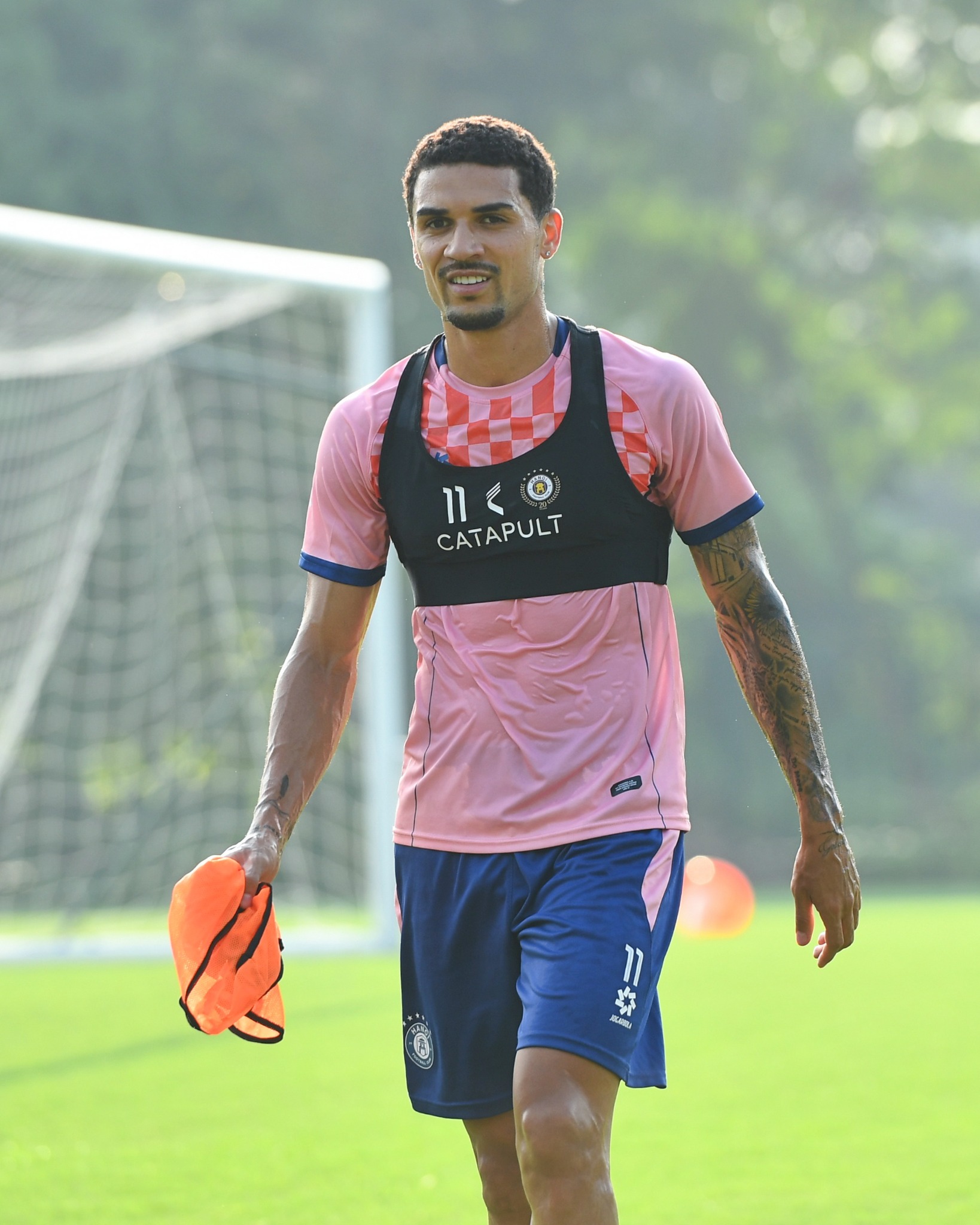 Cầu thủ Hendrio Araujo - Image 3