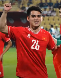 Cầu thủ Khuất Văn Khang - Image 1