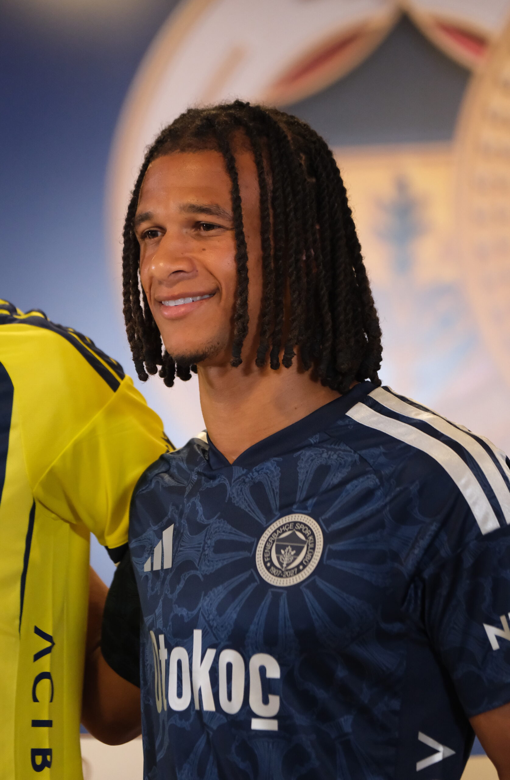 Cầu thủ Nathan Ake - Image 1