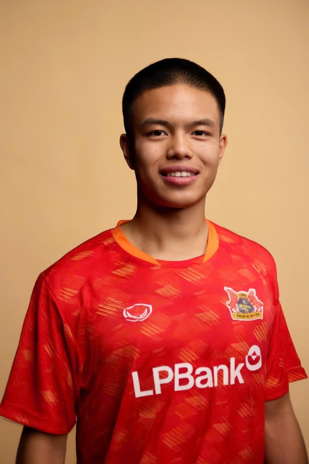 Cầu thủ Nguyễn Thành Chung - Image 3
