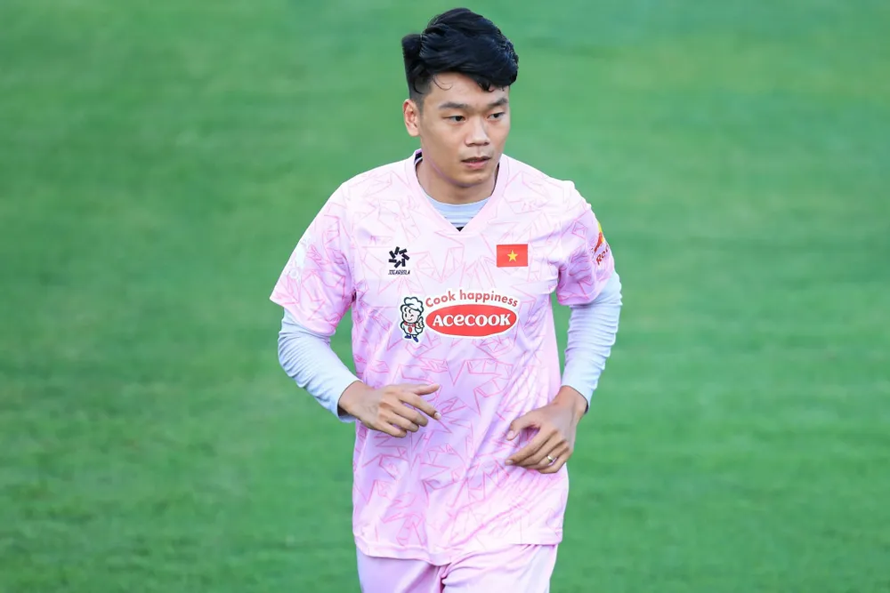 Cầu thủ Nguyễn Thành Chung - Image 1