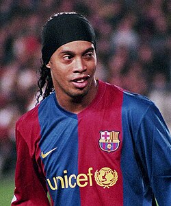 Cầu thủ Ronaldinho - Image 1