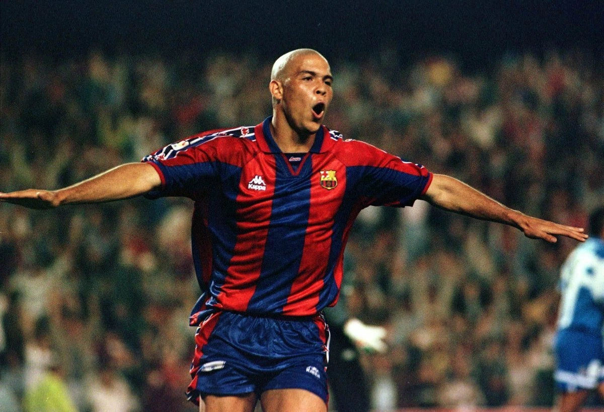 Cầu thủ Ronaldo Nazario - Image 4