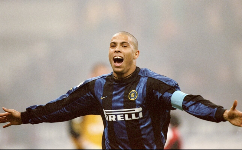 Cầu thủ Ronaldo Nazario - Image 5