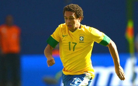 Cầu thủ Wellington Nem - Image 2