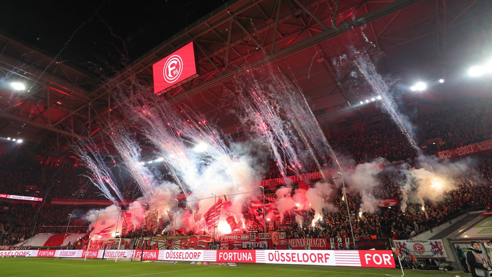 Fortuna Dusseldorf FC - Image 4
