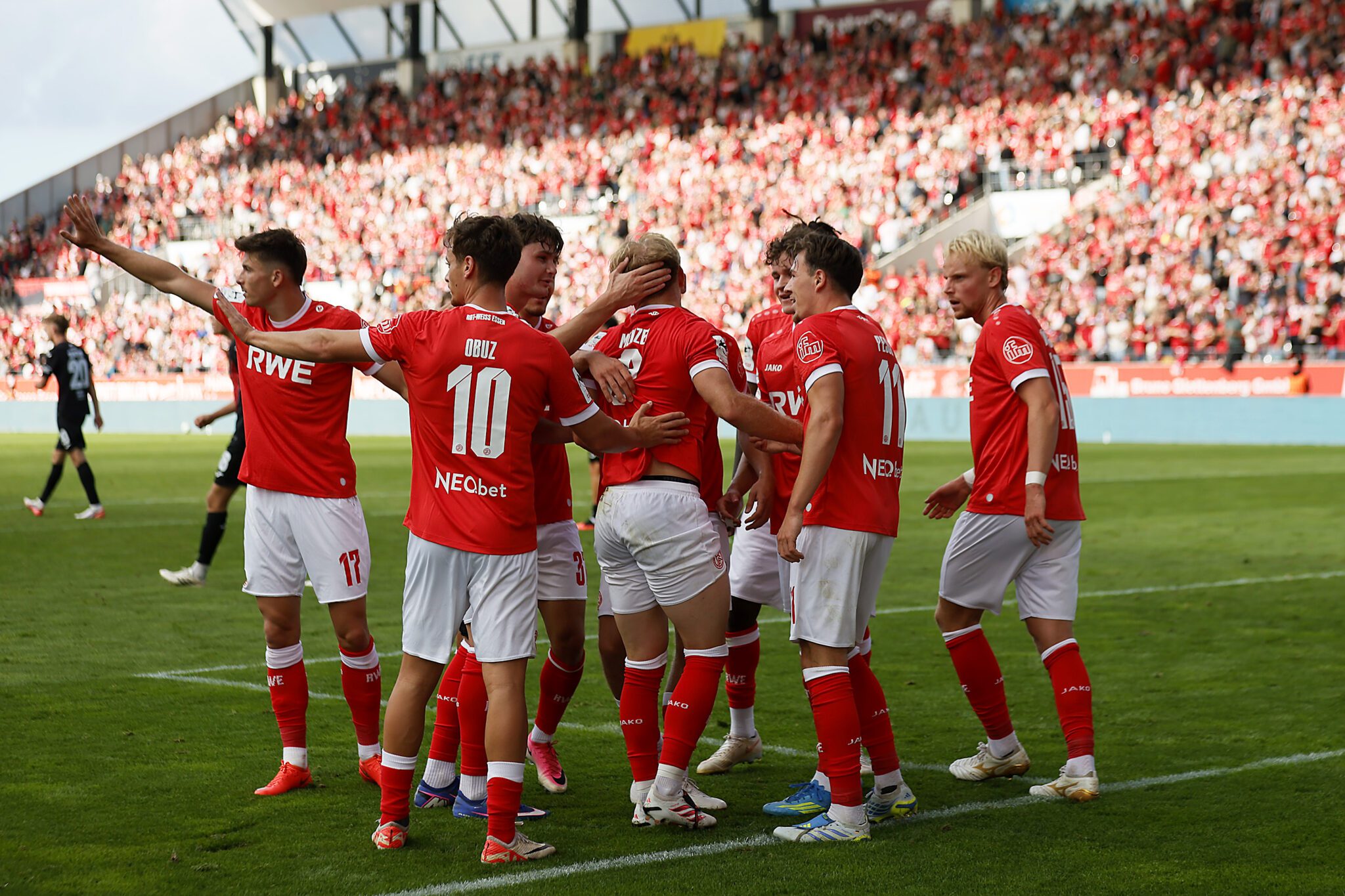 Rot-Weiss Essen FC - Image 3