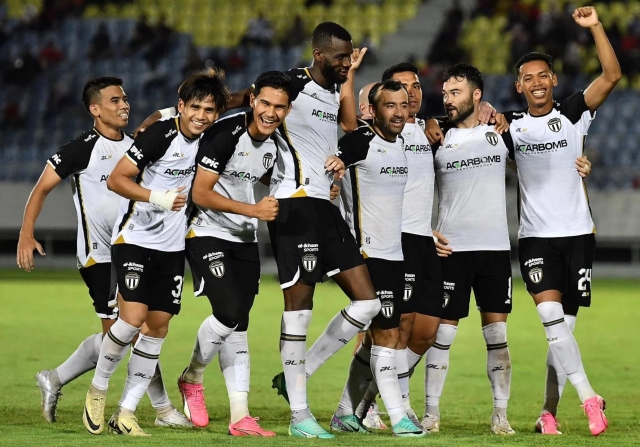 Terengganu FC - Image 1
